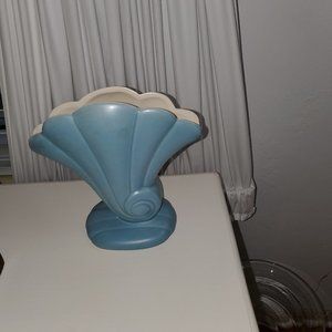 TRUE VINTAGE BLUE POTTERY VASE
